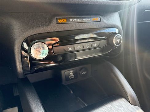 Used 2025 Ford Escape Platinum image 25