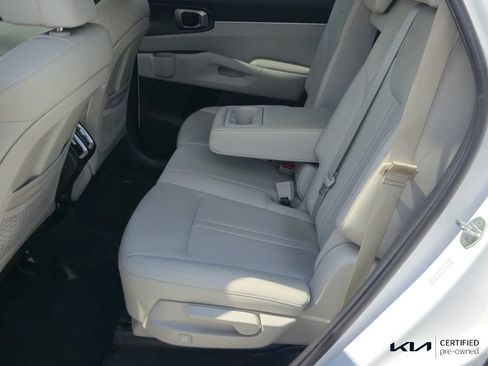 Certified 2023 Kia Sorento S w/ Panoramic Sunroof Package FWD image 11