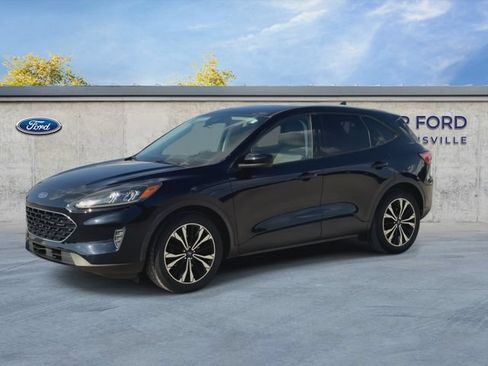 Used 2021 Ford Escape SE w/ SE Sport Appearance Package FWD image 4
