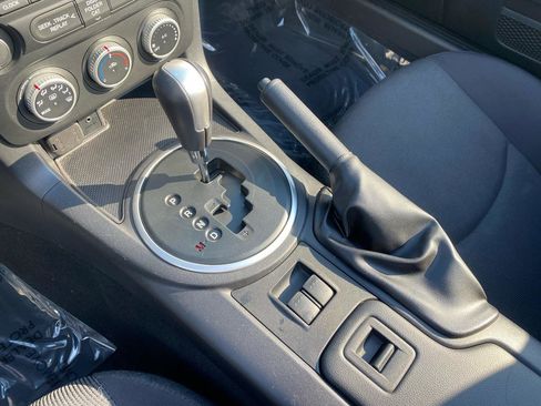 Used 2009 MAZDA MX-5 Miata Touring image 37