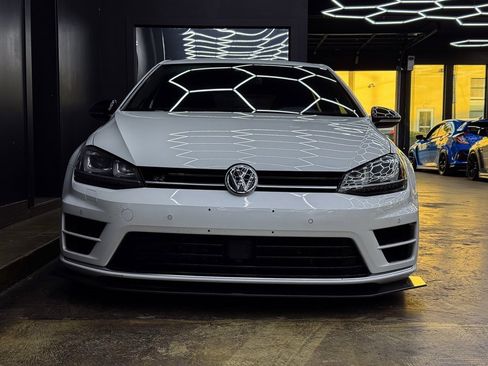 Used 2016 Volkswagen Golf R DCC & Navigation 4Motion image 2