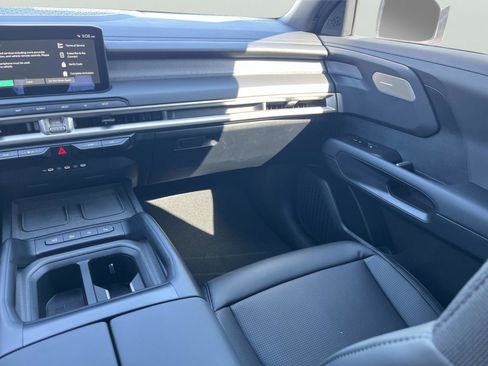 New 2027 Kia Telluride LX FWD image 14