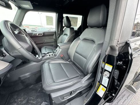 New 2025 Ford Bronco Outer Banks image 11