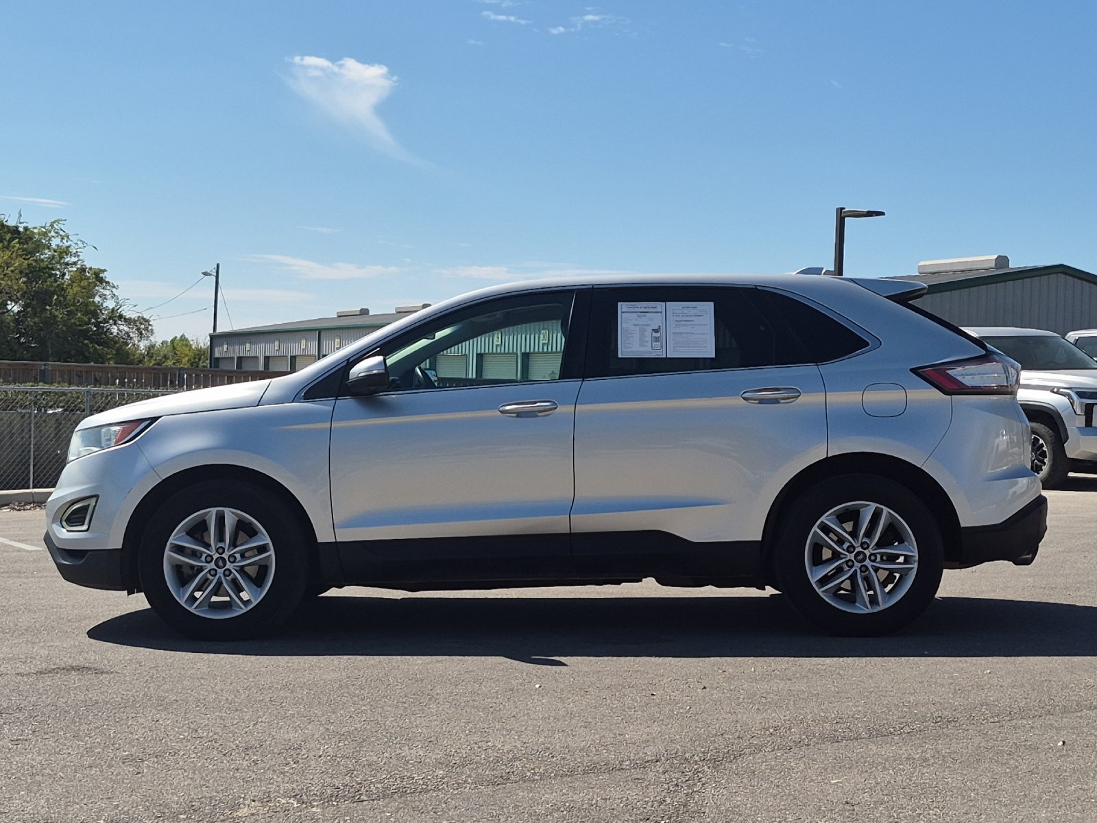 Used 2018 Ford Edge SEL w/ Equipment Group 201A FWD image 2