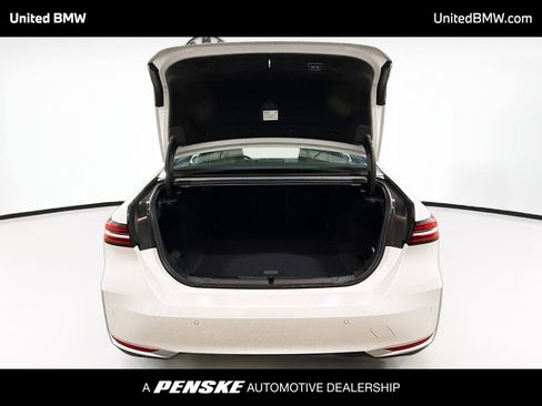 Used 2025 BMW i5 xDrive40 w/ Premium Package image 14