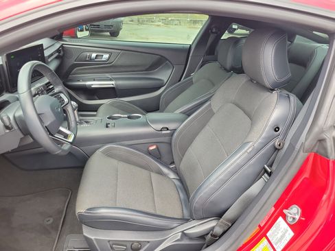 Used 2024 Ford Mustang Coupe RWD image 10