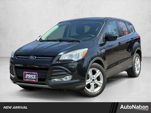 Used 2015 Ford Escape SE image 1