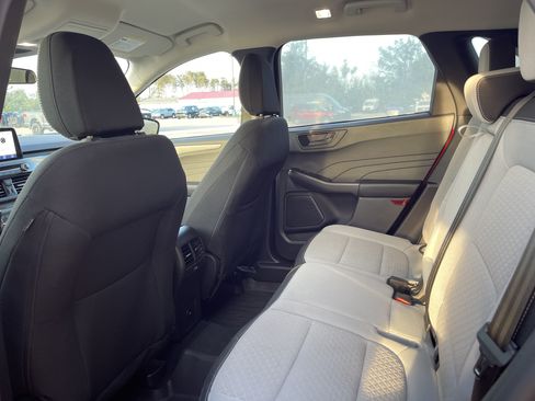 Used 2024 Ford Escape Active AWD/4WD image 11