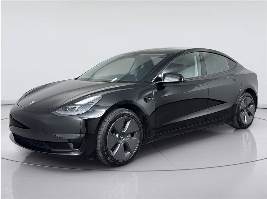 Used 2023 Tesla Model 3 Standard Range RWD image 1