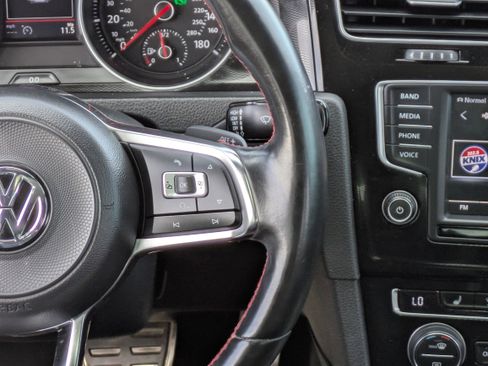 Used 2017 Volkswagen GTI S image 21