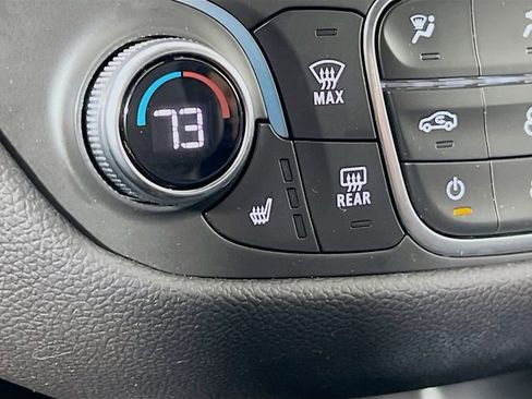 Used 2024 Chevrolet Equinox RS w/ RS Leather Package FWD image 21