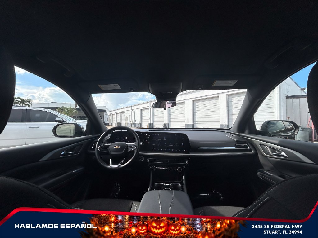 Used 2026 Chevrolet Traverse LT FWD image 29