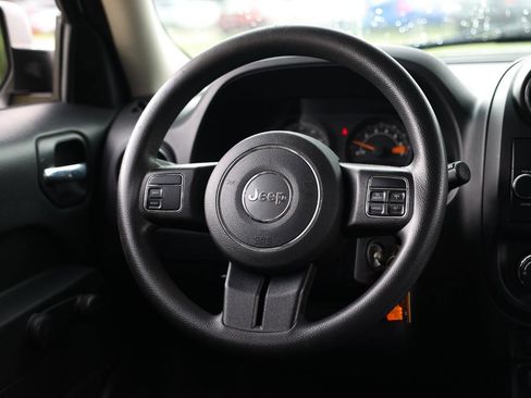 Used 2014 Jeep Patriot Sport FWD image 27