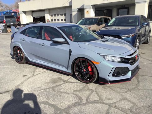 Used 2019 Honda Civic Type R image 17