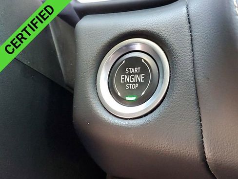 Certified 2022 Chevrolet Suburban Premier w/ Premium Package image 17