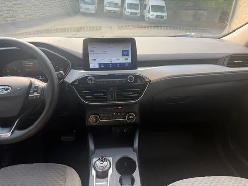 Used 2020 Ford Escape SE FWD image 17