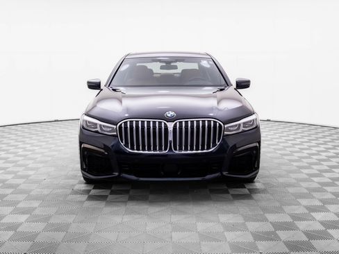 Certified 2022 BMW 750i xDrive w/ Executive Package image 8