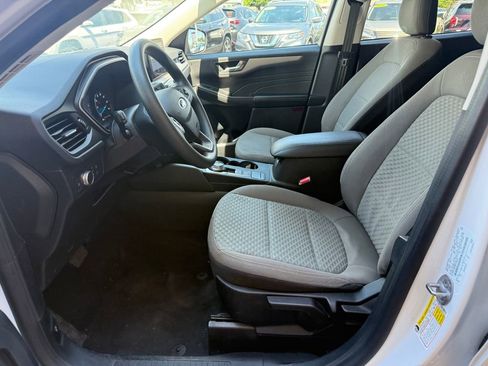 Used 2021 Ford Escape SE AWD/4WD image 9