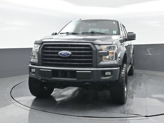 Used 2016 Ford F150 XLT w/ Equipment Group 302A Luxury AWD/4WD image 19