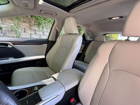 Certified 2022 Lexus RX 350 FWD w/ Premium Package image 20