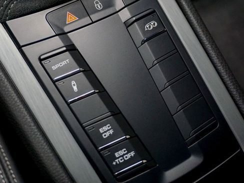 Used 2018 Porsche 911 GT3 image 25