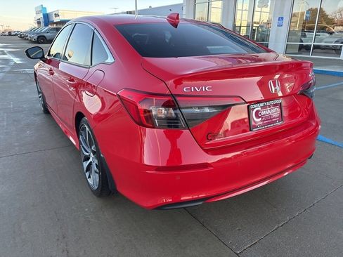 Certified 2023 Honda Civic Touring image 5