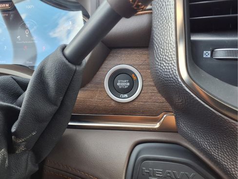 New 2026 RAM 2500 Limited AWD/4WD image 11