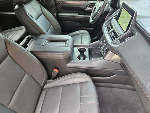 Used 2023 Chevrolet Suburban RST w/ Sport Performance Package AWD/4WD image 12
