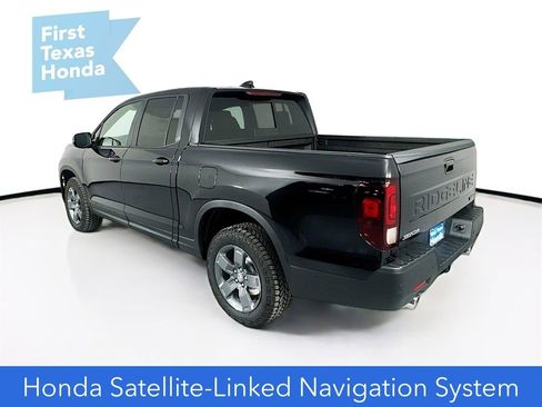 Used 2025 Honda Ridgeline TrailSport image 6