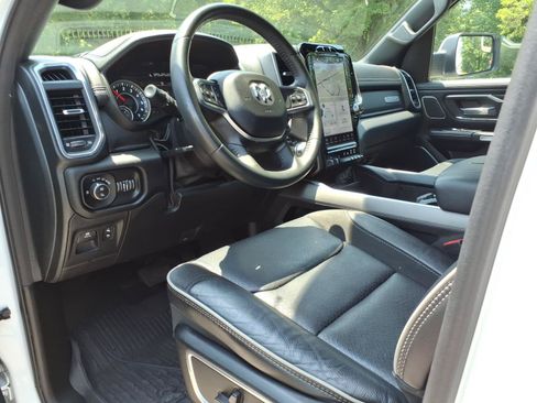 Used 2023 RAM 1500 Laramie AWD/4WD image 12