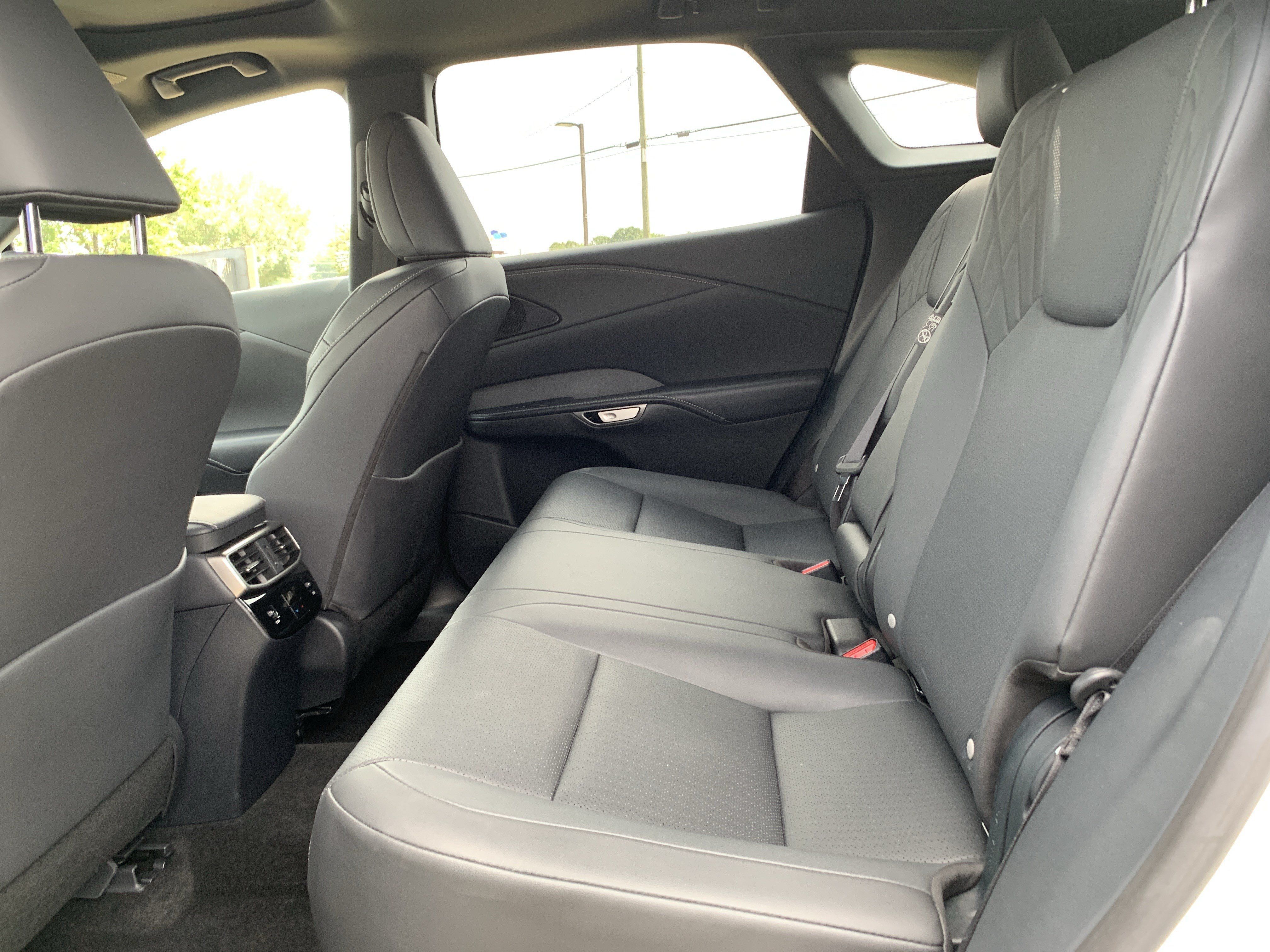 Certified 2025 Lexus RX 350 Premium w/ Accessory Package (Z1) FWD image 32