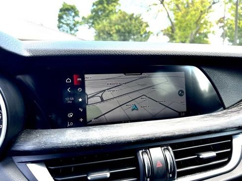 Used 2022 Alfa Romeo Stelvio Sprint image 46