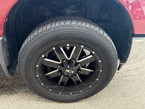 Used 2019 Nissan Titan SV w/ SV Convenience Package AWD/4WD image 13
