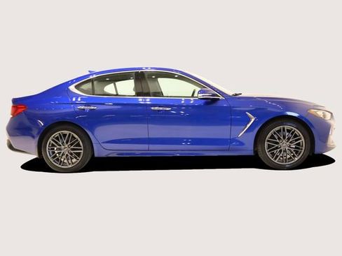 Used 2019 Genesis G70 2.0T Advanced image 4