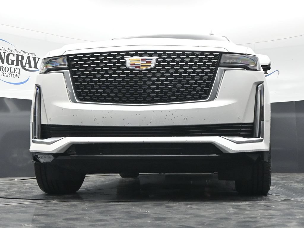 Used 2022 Cadillac Escalade ESV Premium Luxury w/ Performance Package AWD/4WD image 32