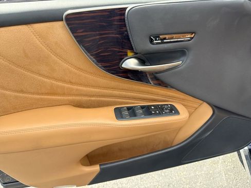 Used 2022 Lexus LS 500 AWD w/ Interior Upgrade Package image 10