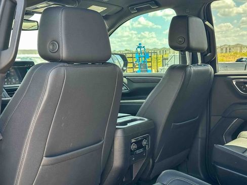 Used 2023 Chevrolet Tahoe LT RWD image 17