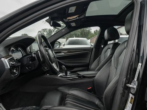 Used 2017 BMW 530i xDrive 530i xDrive Sedan 4D image 7