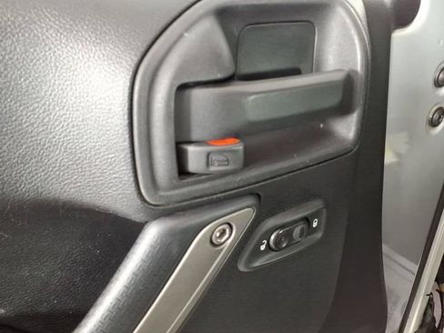 Used 2012 Jeep Wrangler Sport AWD/4WD image 14