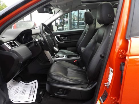 Used 2017 Land Rover Discovery Sport HSE AWD/4WD image 9