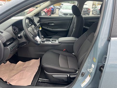 New 2025 Nissan Sentra SV image 10