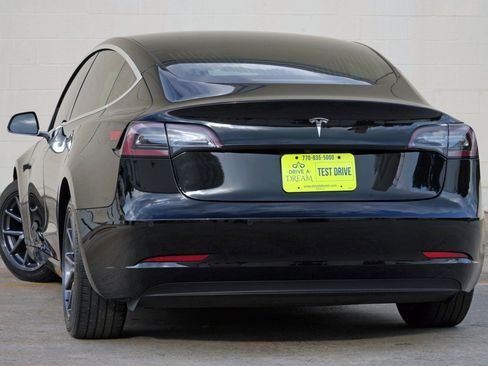 Used 2020 Tesla Model 3 Standard Range Plus RWD image 6