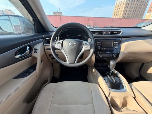 Used 2016 Nissan Rogue SV FWD image 17