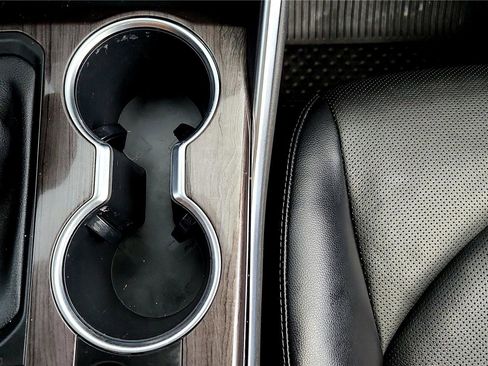 Used 2022 Toyota Highlander Limited image 36