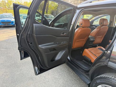 Used 2018 GMC Acadia SLT AWD/4WD image 29