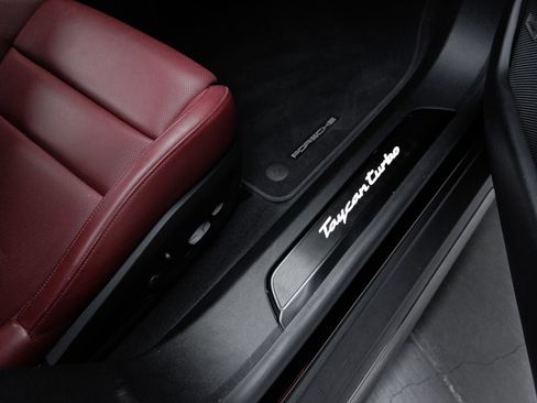 Certified 2021 Porsche Taycan Turbo AWD/4WD image 37
