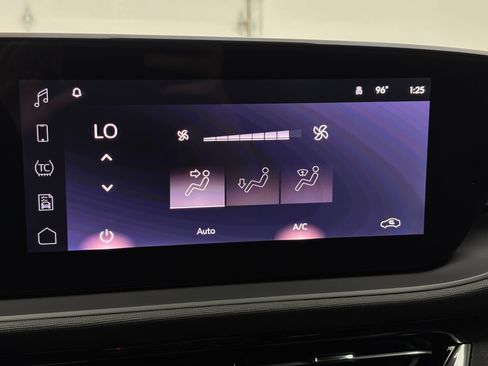 New 2026 Buick Envista Sport Touring w/ Convenience I Package FWD image 23