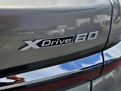 New 2025 BMW i7 xDrive60 image 33
