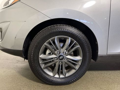Used 2015 Hyundai Tucson GLS w/ Option Group 02 FWD image 11