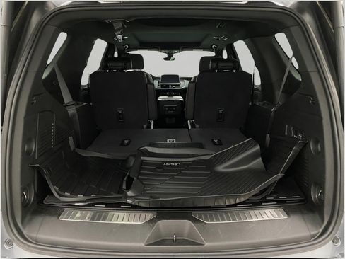 Used 2021 Chevrolet Tahoe High Country w/ Premium Package AWD/4WD image 5